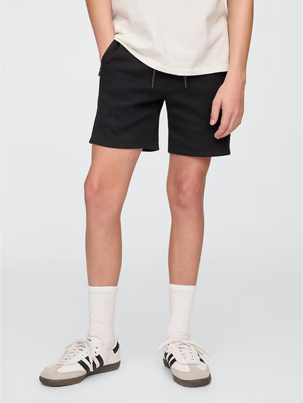 GAP Black Water-Resistant Nylon Shorts XS Elastic Waist Snap Pockets Activewear